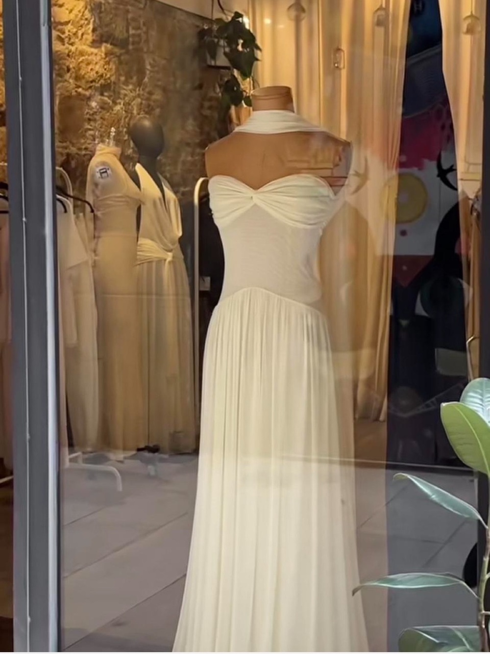 Elegant Strapless Ivory Chiffon Maxi Dress - Picture 7 of 7